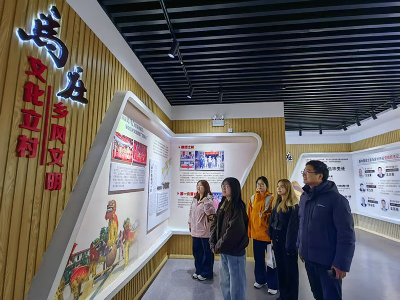 中國(guó)礦業(yè)大學(xué)調(diào)研團(tuán)走進(jìn)馬莊村，調(diào)研馬莊村發(fā)展現(xiàn)狀